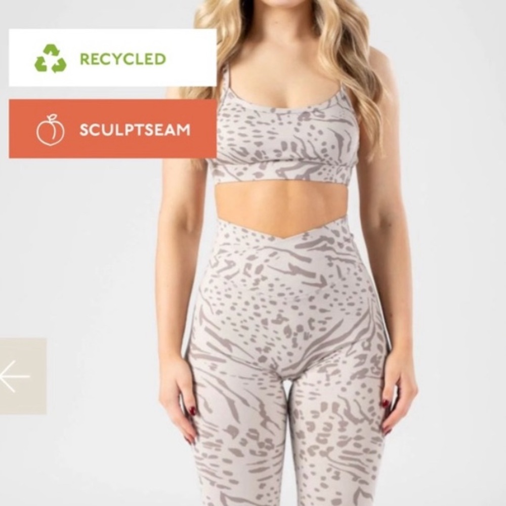 NWT Paragonfitwear Ritual bra